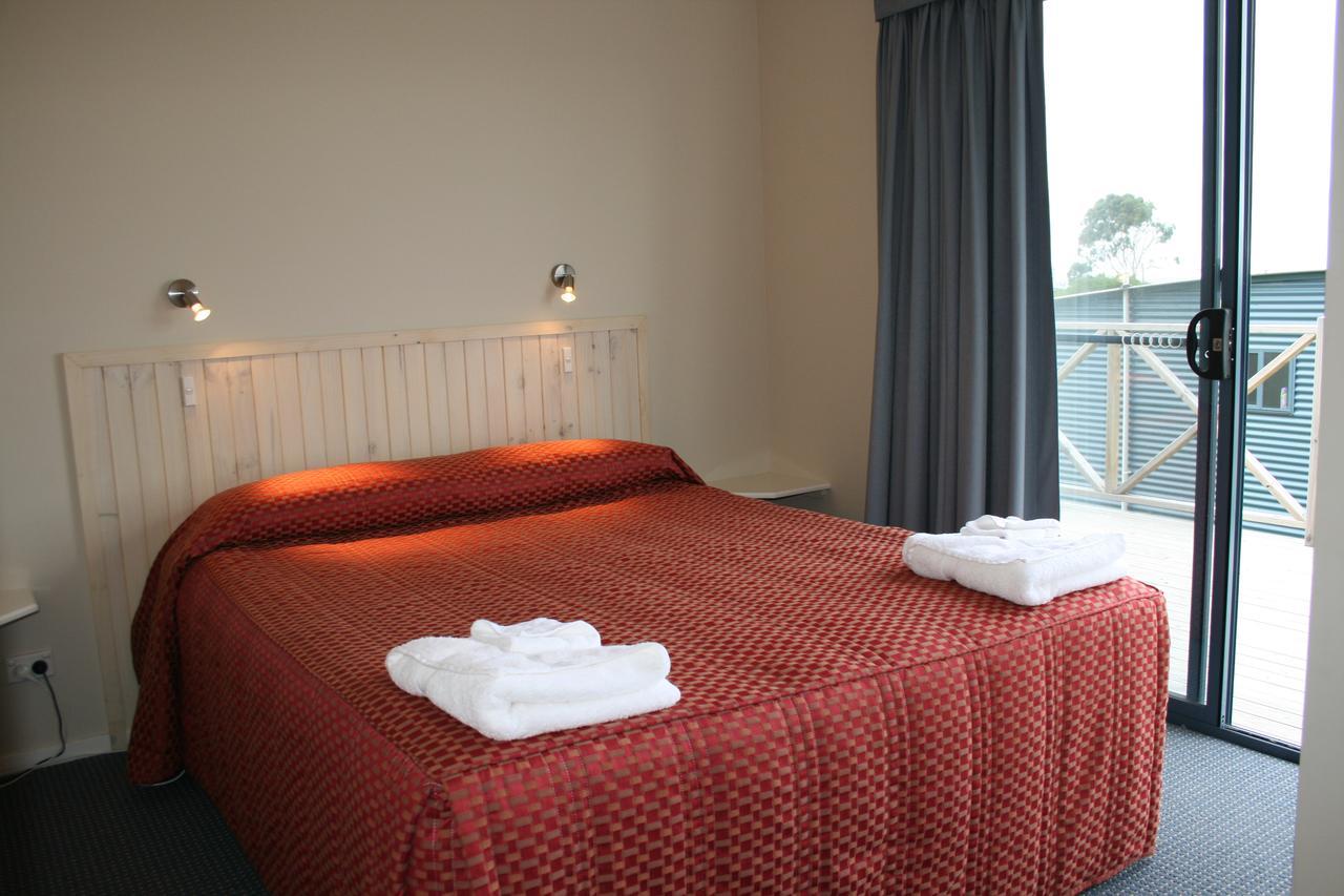 Scamander Tourist Park Hotel Exterior photo